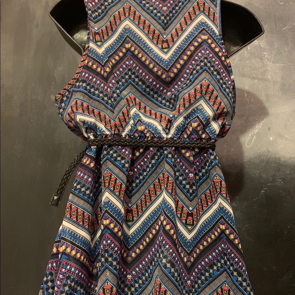 Vintage USA Abstract Printed Top (+Twisted Belt) - Picture 2 of 5